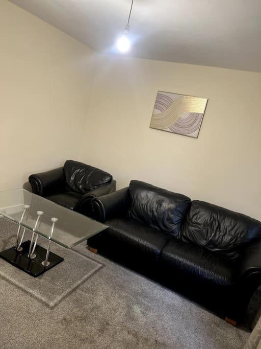 Spacious City Centre Home Near Hospital & M5 Вустер Экстерьер фото